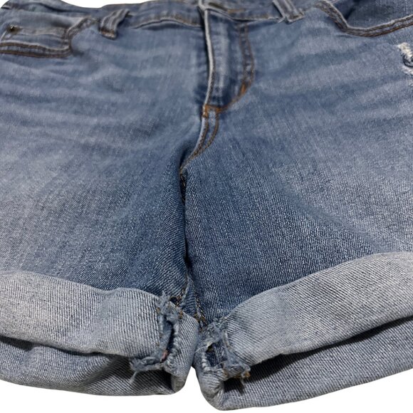 Universal Thread Mid Rise Boyfriend Jean Shorts Size 8/29 - Picture 7 of 8